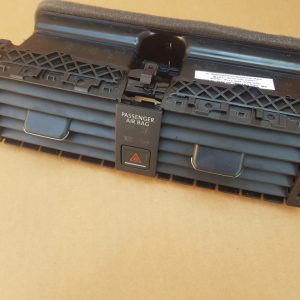 Grile ventilatie centrale VW Jetta 2016 5C7819728 5C7 819 728 - Dezmembrari Auto