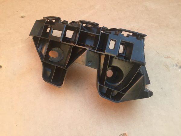 Suport stanga bara spate VW Arteon 3G8807483 3G8 807 483 - Dezmembrari Auto
