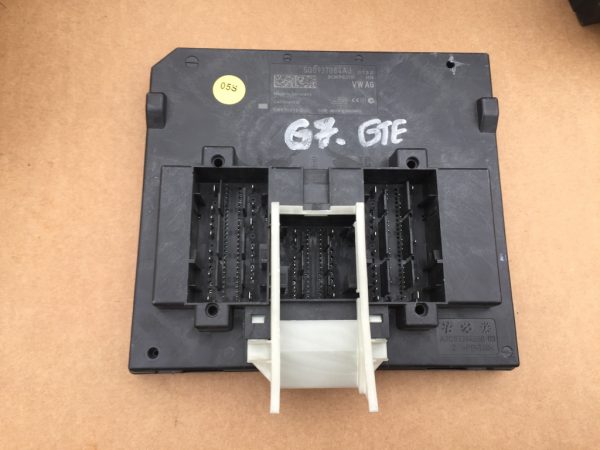 Calculator confort BCM VW Golf 7 5Q0937084AJ 5Q0 937 084 AJ - Dezmembrari Auto
