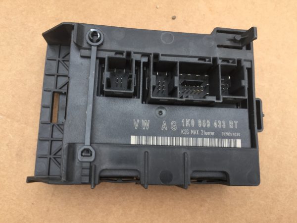 Calculator confort VW Touran 1K0959433BT 1K0 959 433 BT - Dezmembrari Auto