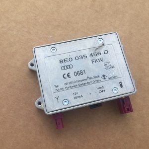 Amplificator antena Audi A4 B8 2009 2010 2011 2012 8E0035456D 8E0 035 456 D - Dezmembrari Auto