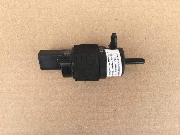 Pompa spalator faruri led Audi A5 F5 2018 8K5955647 8K5 955 647 - Dezmembrari Auto
