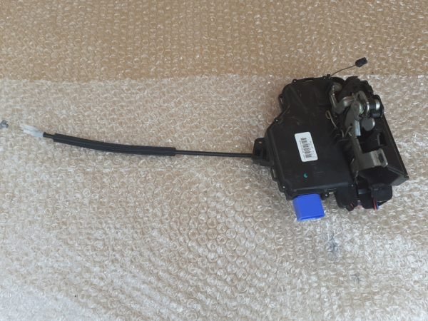 Broasca usa stanga fata Skoda Fabia 2 3B1837015AR 3B1 837 015 AR - Dezmembrari Auto