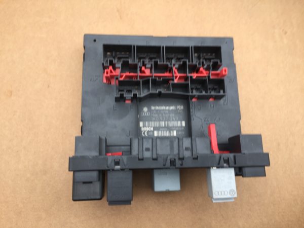Calculator confort bornetz VW Touran 1K0937049T 1K0 937 049 T - Dezmembrari Auto