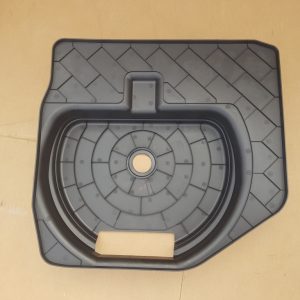 Plastic portbagaj Audi A4 B8 2013 limuzina 8T0012116B 8T0 012 116 B - Dezmembrari Auto