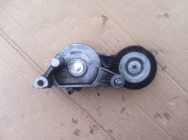 Intinzator VW Passat B6 03G903315A 03G 903 915 A - Dezmembrari Auto