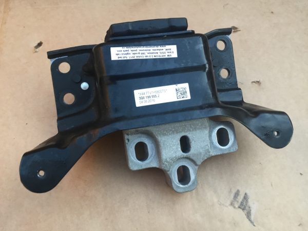 Suport cutie VW Arteon 2.0 tdi CUAA 3Q0199555J 3Q0 199 555 J - Dezmembrari Auto