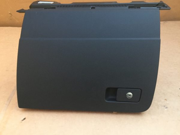 Torpedou VW Arteon Passat B8 2016 2017 2018 2019 - Dezmembrari Auto