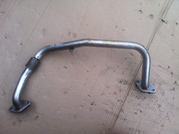 Conducta EGR VW Passat B6 03G131521D 03G 131 521 D - Dezmembrari Auto