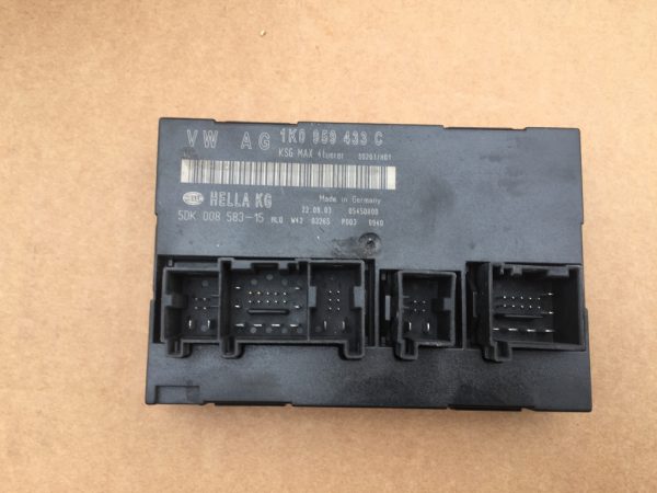 Calculator confort VW Touran 1K0959433C 1K0 959 433 C - Dezmembrari Auto