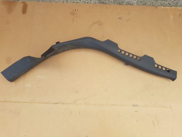 Ornament Audi A4 B8 2013 8K0867767 8K0 867 767 - Dezmembrari Auto