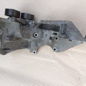 Suport accesorii Audi Q5 2.0 TDI 03L903139E 03L 903 139 E - Dezmembrari Auto