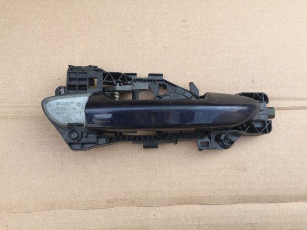 Maner usa dreapta spate keyless go VW Passat B7 - Dezmembrari Auto
