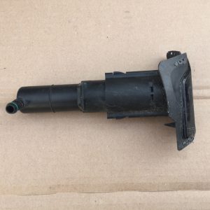 Spalator far cu capac bara spalatoare faruri VW Golf 6 5K0955978A 5K0 955 978 A - Dezmembrari Auto