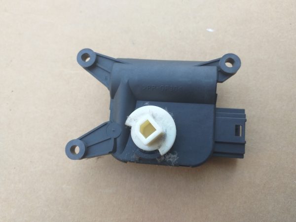 Motoras aeroterma VW Touran 1K0907511G 1K0 907 511 G - Dezmembrari Auto