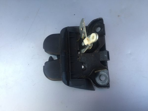 Broasca haion A4 B6 combi 8E9827520 8E9 827 520 - Dezmembrari Auto