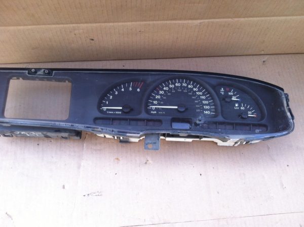 Ceasuri Bord Opel Vectra B 90569742JR - Dezmembrari Auto