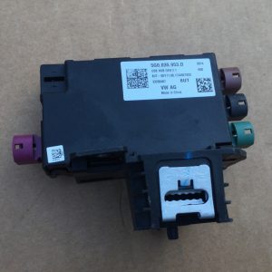 Modul control USB VW Passat B8 5G0035953D 5G0 035 953 D - Dezmembrari Auto