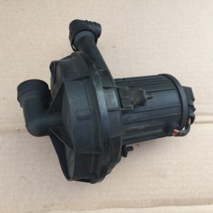 Pompa aer secundara VW Audi 06A959253B 06A 959 253 B - Dezmembrari Auto