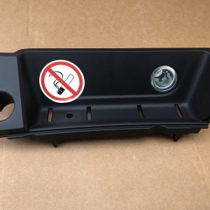 Plastic scrumiera nonfumatori Audi A5 F5 din 2018 8W1864131 8W1 864 131 - Dezmembrari Auto