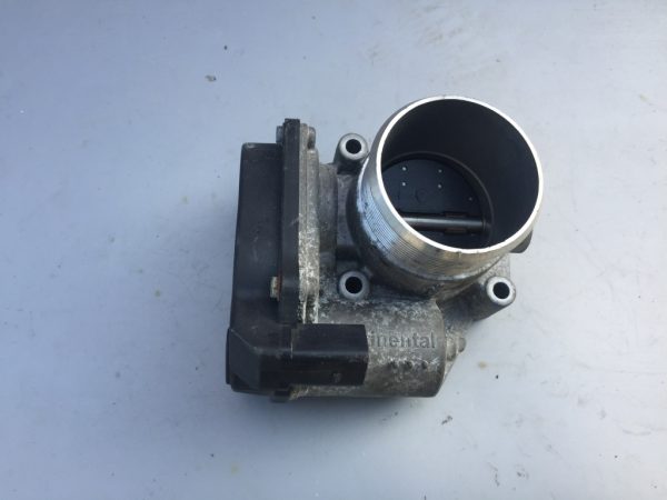 Clapeta acceleratie VW Tiguan 2.0 06F133062Q 06F 133 062 Q - Dezmembrari Auto