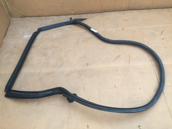 Cheder usa dreapta spate VW Arteon 3G8868120R 3G8 868 120 R - Dezmembrari Auto