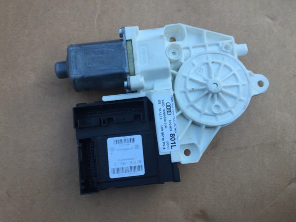 Motoras macara geam stanga fata Audi A3 8P 8P0959801L 8P0 959 801 L - Dezmembrari Auto