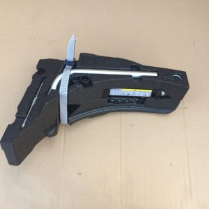 Kit suport spuma cric cheie VW Golf 7 5Q0011031 5G0012115AD - Dezmembrari Auto