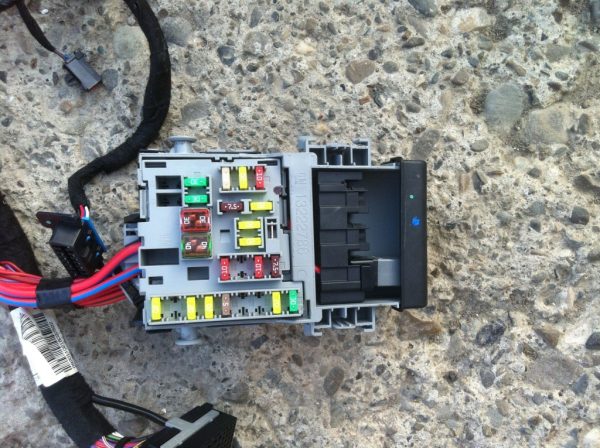 Tablou sigurante Opel Astra J 13222786 - Dezmembrari Auto