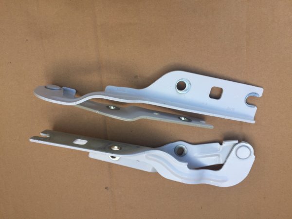 Balamale balama capota stanga dreapta VW Golf 7 5G0823301B 5G0823302B - Dezmembrari Auto