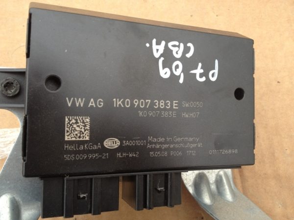 Calculator carlig remorcare VW Passat 2009 1K0907383E 1K0 907 383 E - Dezmembrari Auto