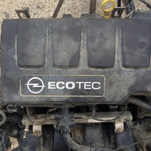 Capac motor Opel Corsa D 55561431 - Dezmembrari Auto