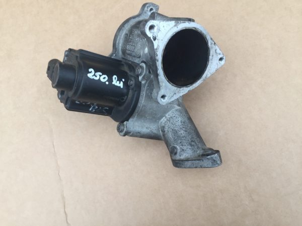 EGR VW Passat B6 1.9 tdi BLS 03G129537A 03G 129 537 A - Dezmembrari Auto