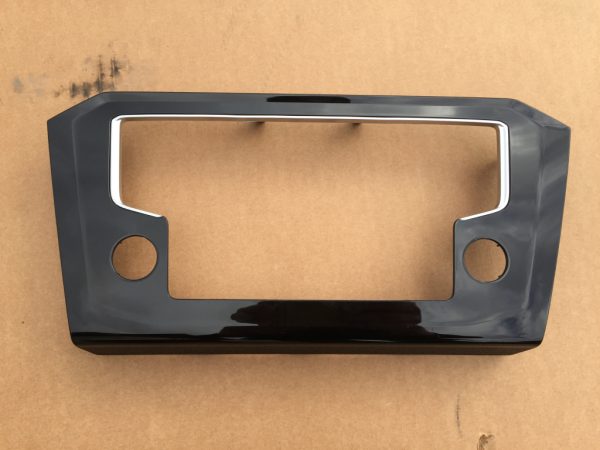 Trim ornament black piano navigatie mica VW Passat B8 3G1858069E 3G1 858 069 E - Dezmembrari Auto