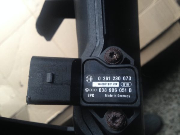 Senzor MAP VW Passat CC 2.0 TSI 038906051D 038 906 051 D - Dezmembrari Auto
