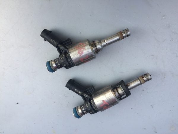 Injector VW Tiguan 2.0 TSI 06H906036G 06H 906 036 G - Dezmembrari Auto