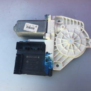 Motoras macara geam stanga fata VW Passat B6 1K0959793H 1K0 959 793 H - Dezmembrari Auto