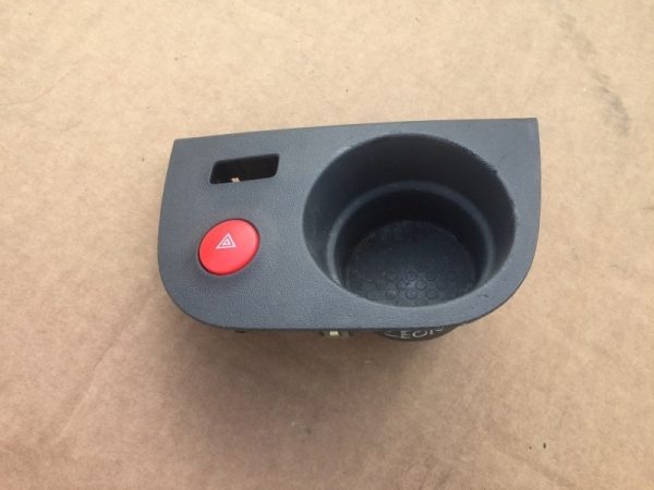 Suport pahar buton avarie Seat Leon 1P 1P1858331 1P1 858 331 - Dezmembrari Auto