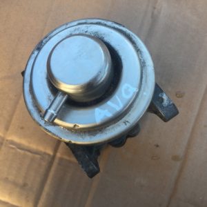EGR VW Touran 1.9 tdi Avq 038129637D 038 129 637 D - Dezmembrari Auto