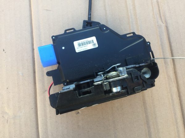 Macara geam stanga fata VW Golf 6 1K5837461B 1K5 837 461 B - Dezmembrari Auto