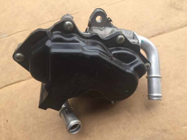 EGR VW Golf 7 1.6 TDI CRK 2014 04L131501E 04L 131 501 E - Dezmembrari Auto