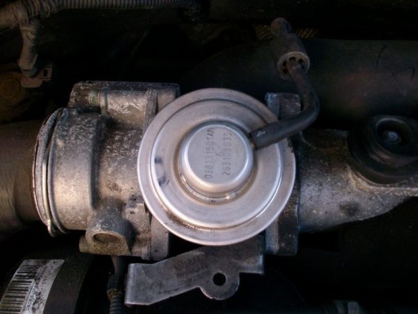 EGR VW Audi Skoda Seat cod 038131501AN 038 131 501 AN - Dezmembrari Auto
