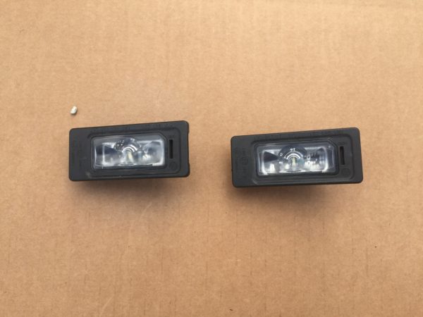 Lampi numar led Seat Alhambra 2 5NA943021 5NA 943 021 - Dezmembrari Auto