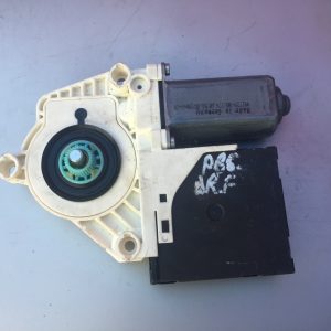 Motoras macara geam dreapta fata VW Passat B6 1K0959702H 1K0 959 702 H - Dezmembrari Auto