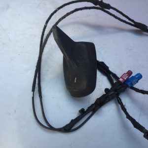 Antena radio Audi A4 B8 A5 Q5 2008 2009 2010 2011 2012 8K5035503A 8K5 035 503 A - Dezmembrari Auto