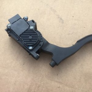Pedala acceleratie VW Polo 9N 1.2 BBM 6Q1721503F 6Q1 721 503 F - Dezmembrari Auto