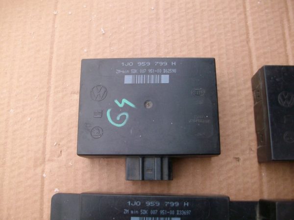 Calculator confort VW Seat Skoda 1J0959799H - Dezmembrari Auto