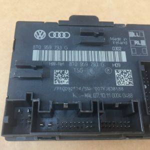 Releu usa stanga fata Audi A4 B8 S-LINE 8T0959793G 8T0 959 793 G - Dezmembrari Auto