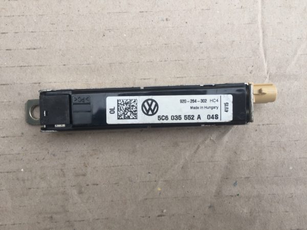 Amplificator antena VW Jetta 2016 5C6035552A 5C6 035 552 A - Dezmembrari Auto