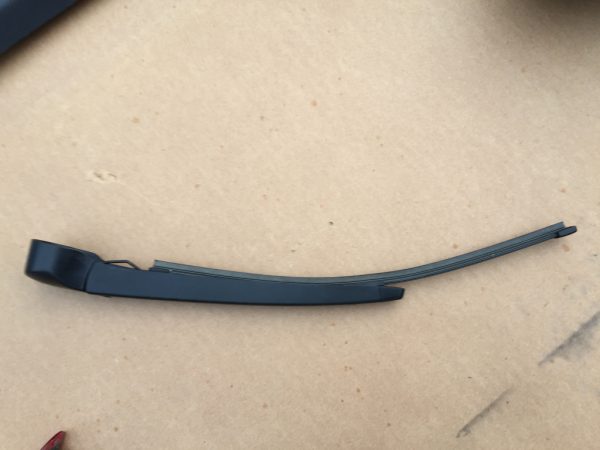 Brat stergator luneta VW Passat B8 combi 3G9955707 3G9 955 707 - Dezmembrari Auto
